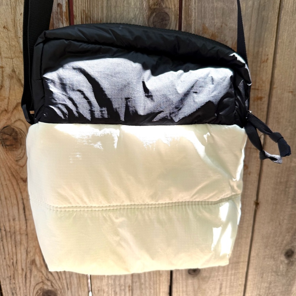 The Northface Nuptse Black & White Crossbody Bag - Picture 5 of 8